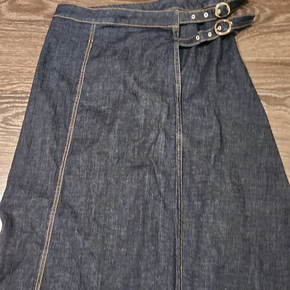 ❤️ ZARA CROSSOVER DENIM MIDI SKIRT, SMALL - Picture 5 of 12
